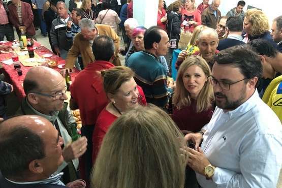 El PP de Telde brinda la Navidad, arropado por sus máximos dirigentes (Foto TA)